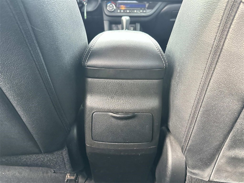 Used 2015 Toyota Corolla S image 14