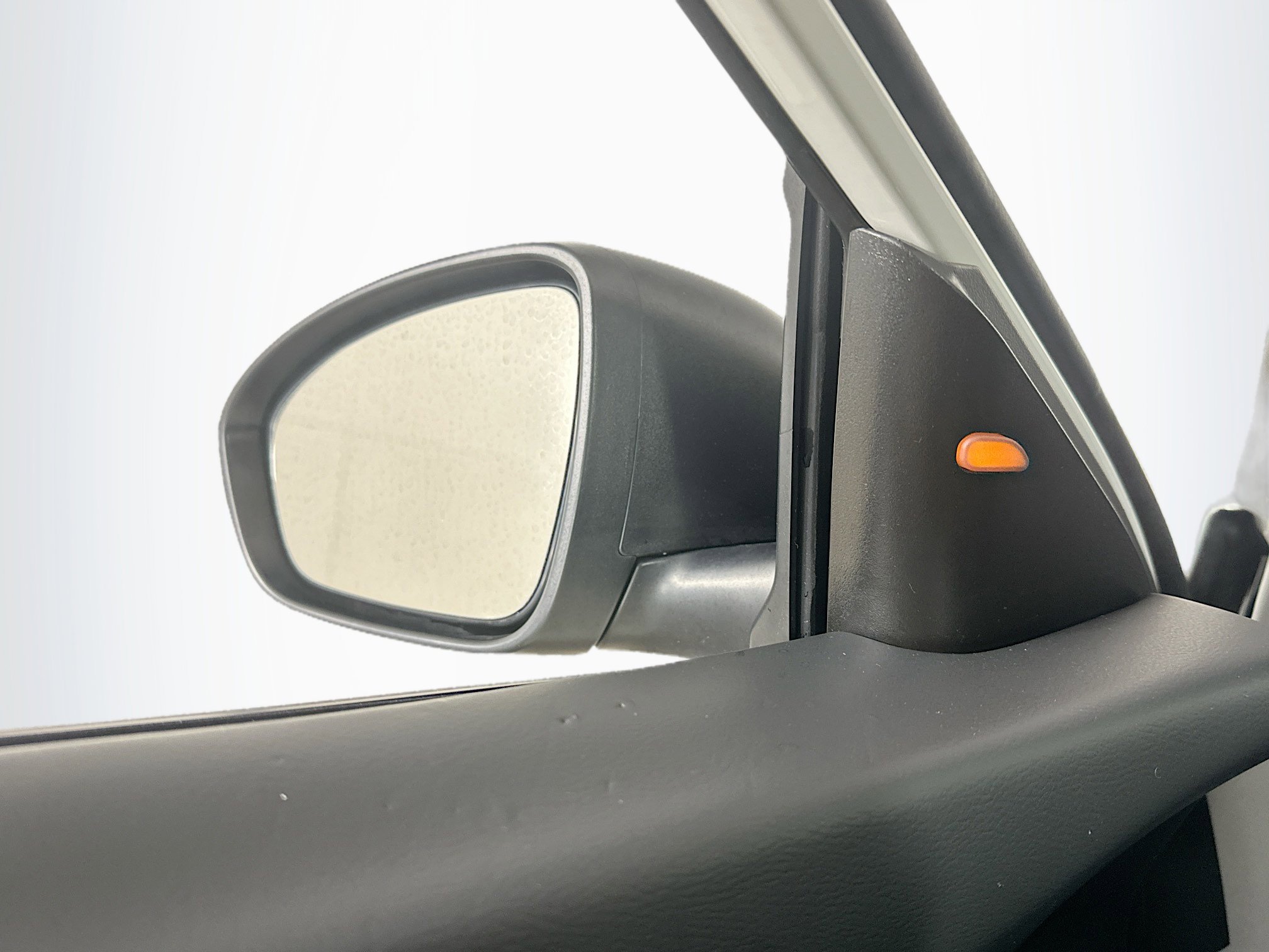 Used 2025 Nissan Altima 2.5 SV image 16