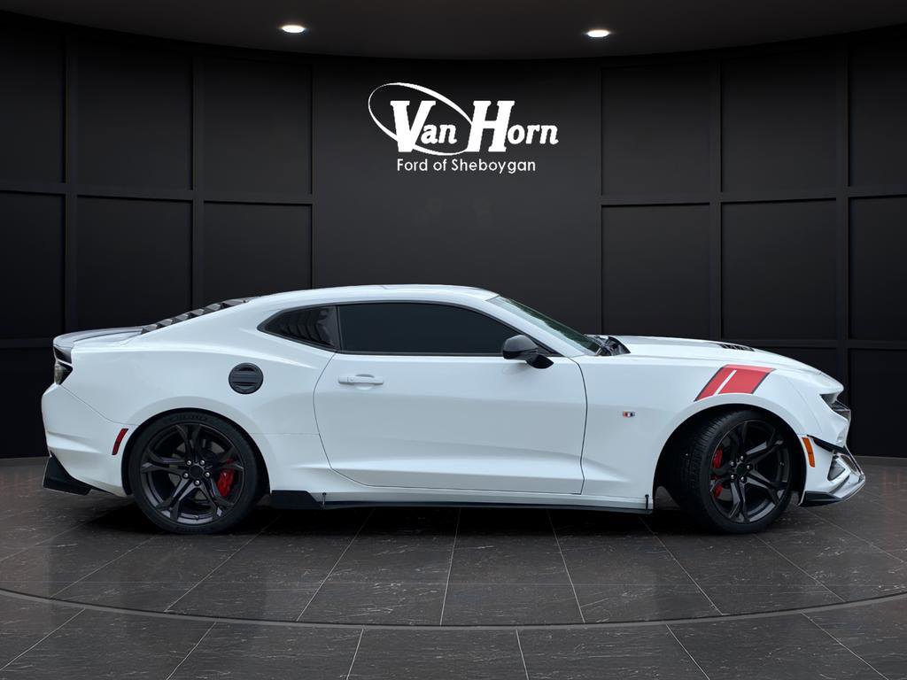 Used 2019 Chevrolet Camaro SS RWD image 8