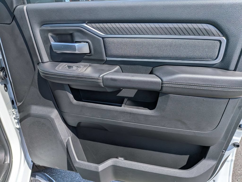 New 2026 RAM 2500 Big Horn AWD/4WD image 29