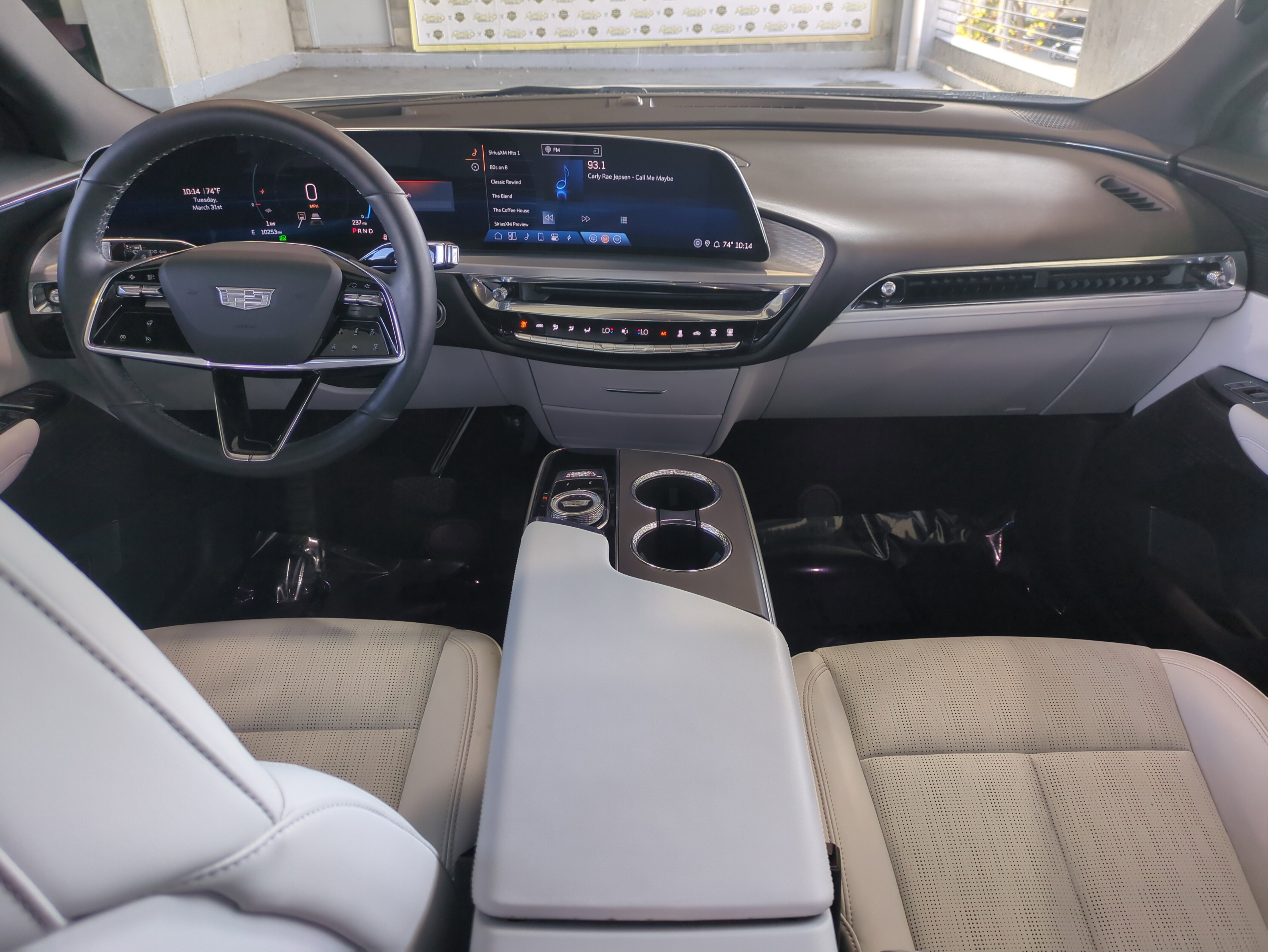 Used 2024 Cadillac Lyriq Luxury image 16