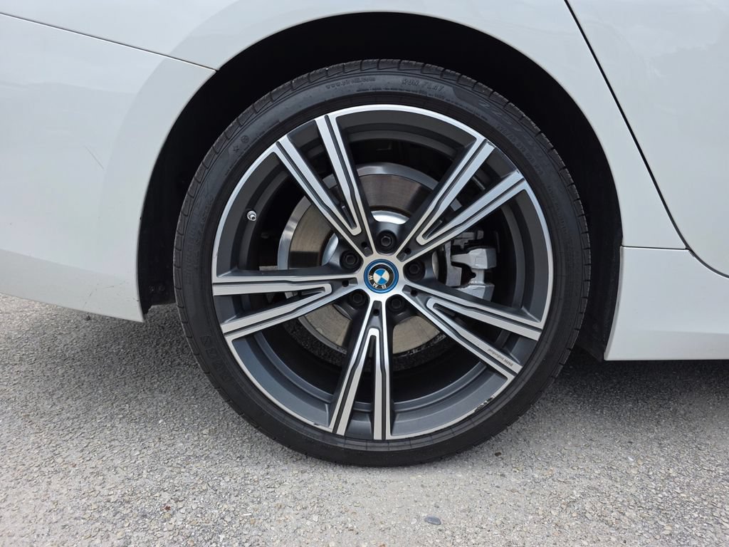 Used 2023 BMW 330e w/ Driving Assistance Package RWD image 20