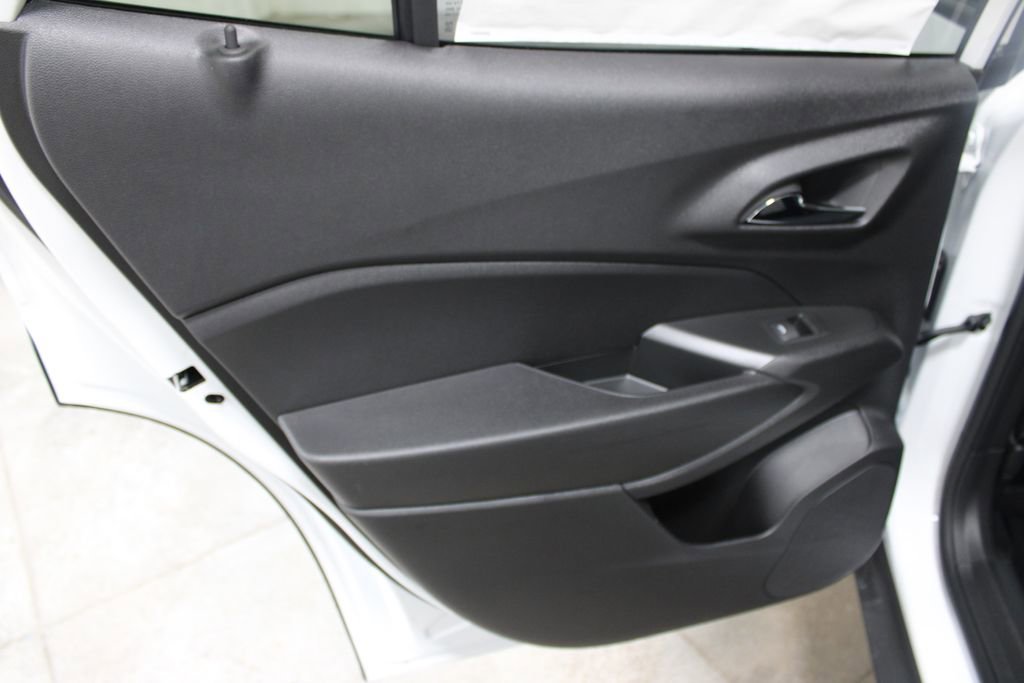 New 2026 Chevrolet Trax LS w/ LS Convenience Package image 17