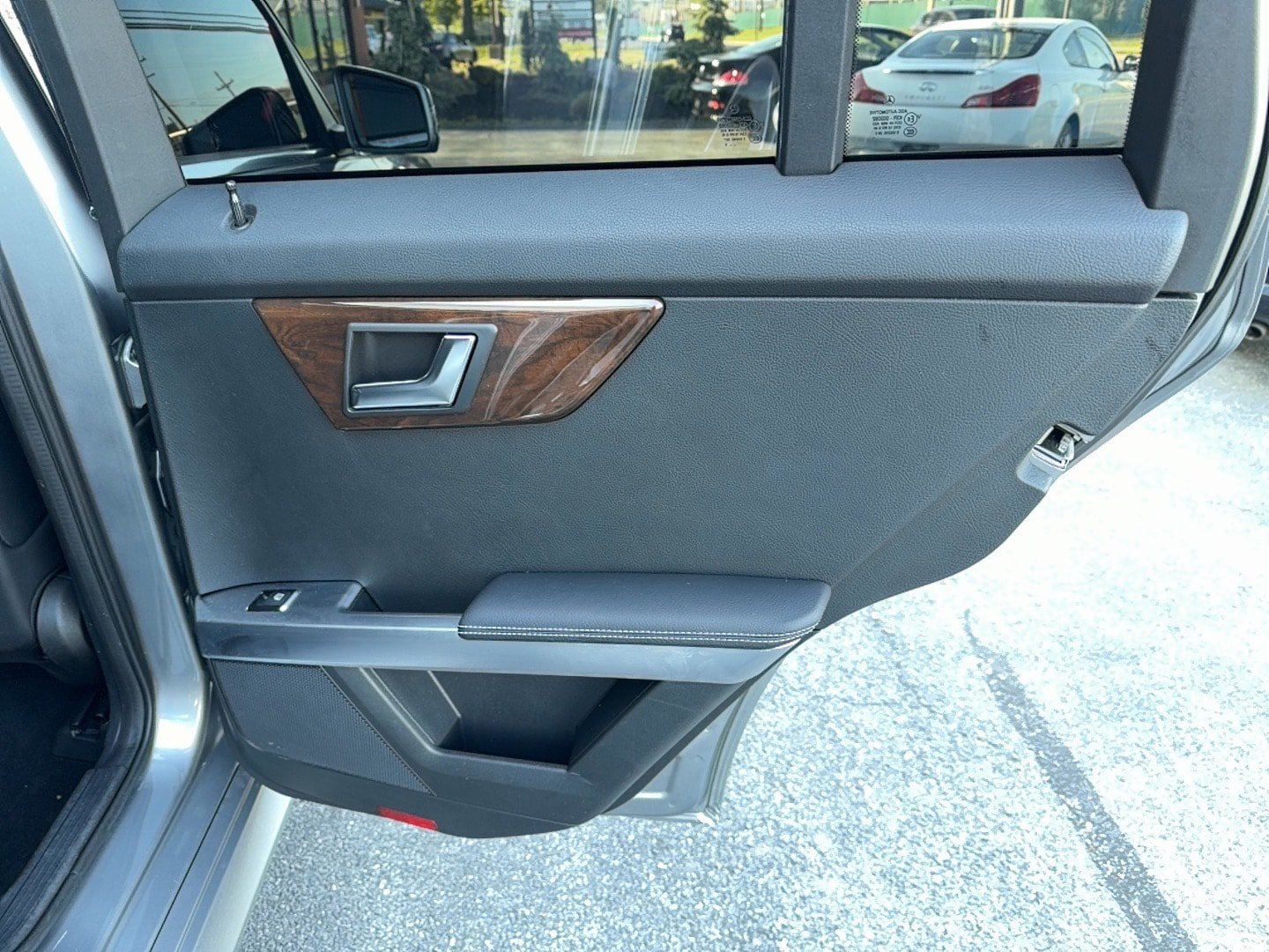 Used 2015 Mercedes-Benz GLK 350 4MATIC image 25