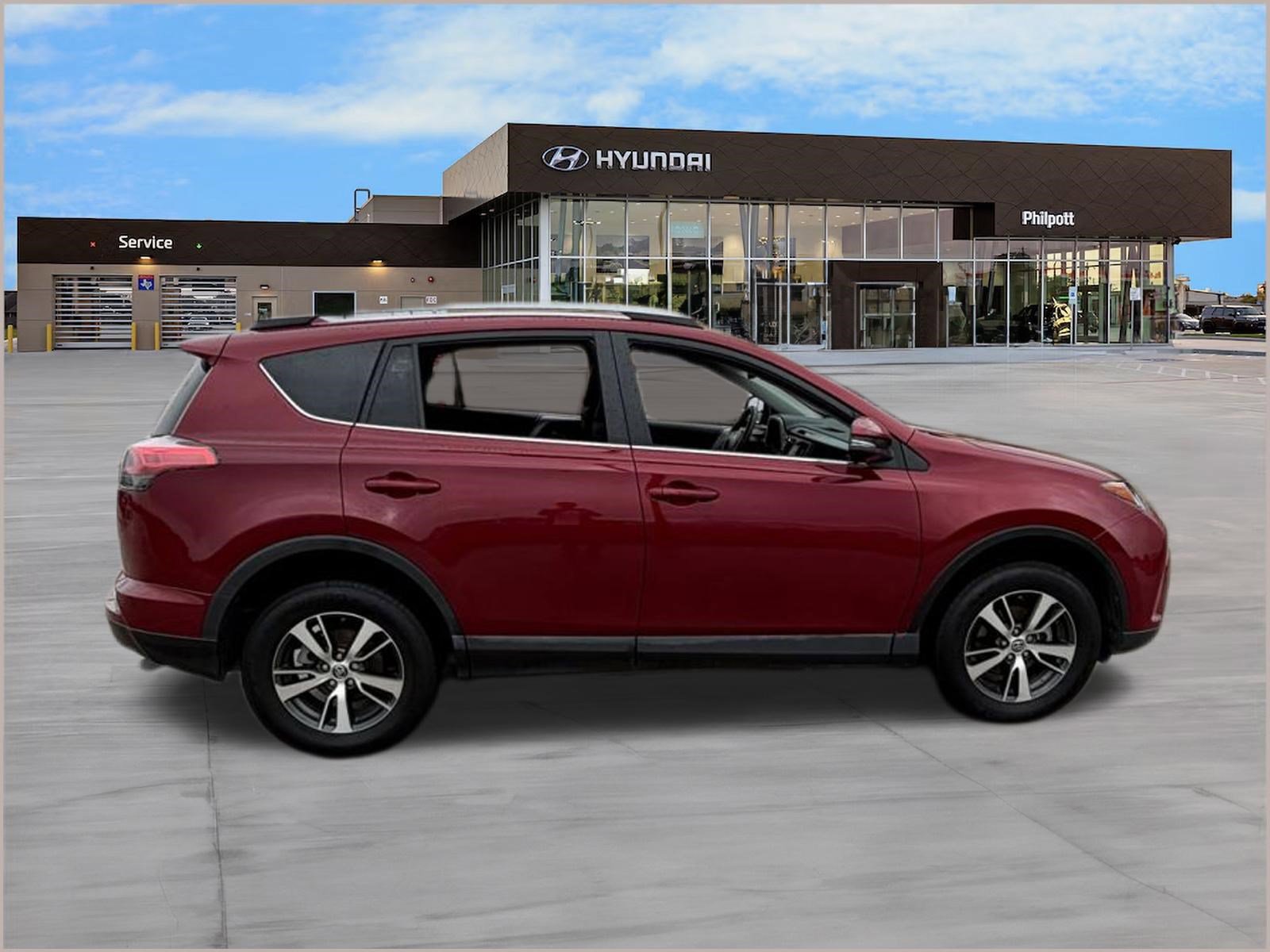 Used 2018 Toyota RAV4 XLE w/ Plus Extra Value Package image 8