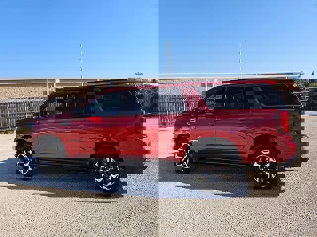 New 2026 GMC Yukon XL AT4 w/ AT4 Premium Plus Package image 2