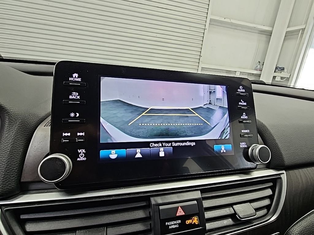 Used 2020 Honda Accord EX image 18