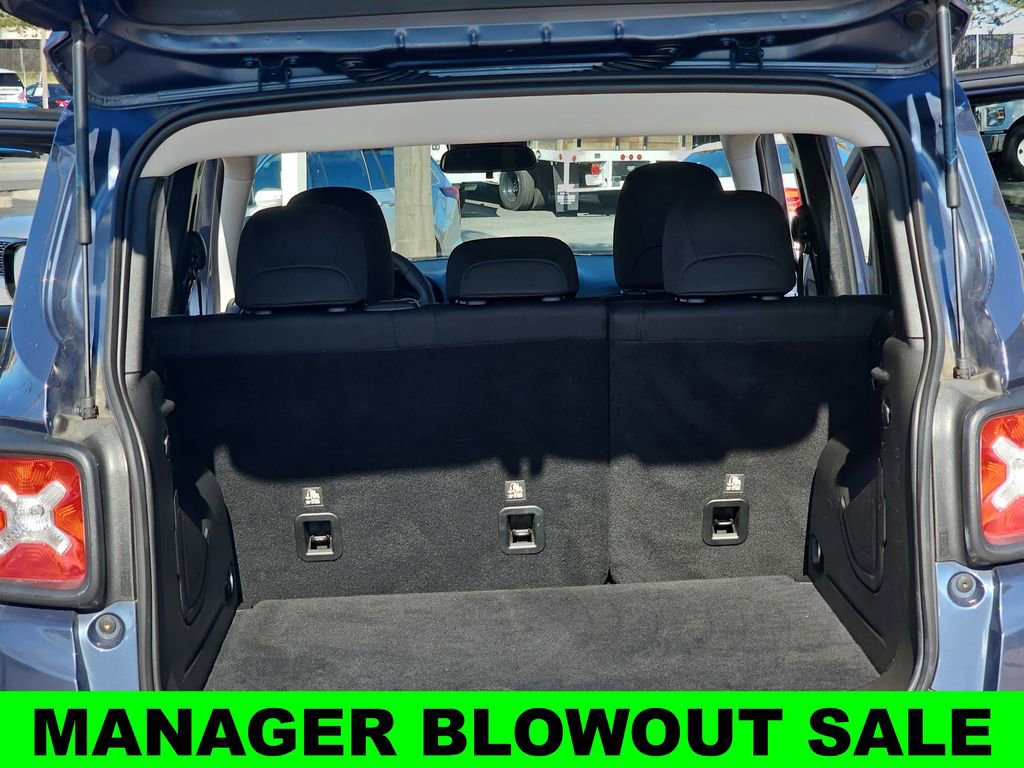 Used 2021 Jeep Renegade Sport w/ Sport Appearance Group AWD/4WD image 12