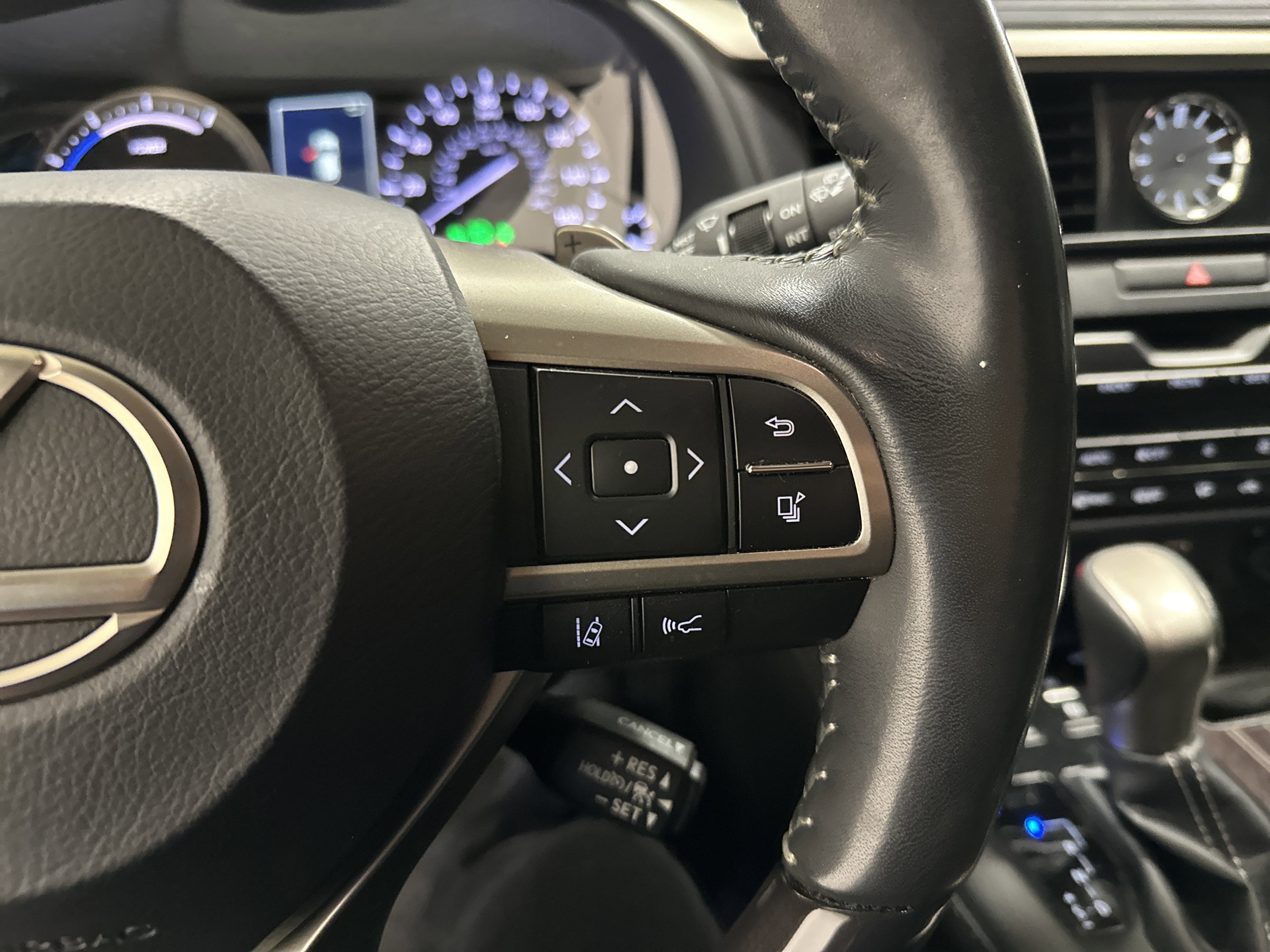 Certified 2022 Lexus RX 450h AWD w/ Luxury Package image 20