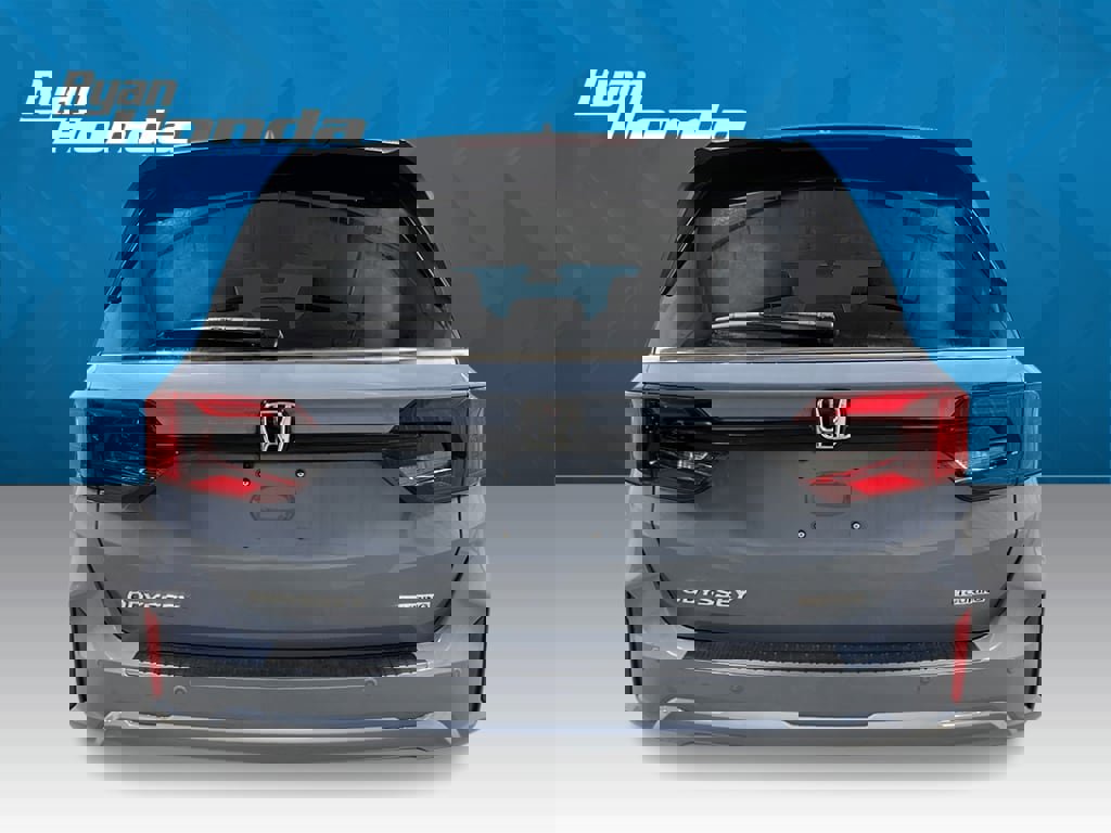 New 2026 Honda Odyssey Touring image 4