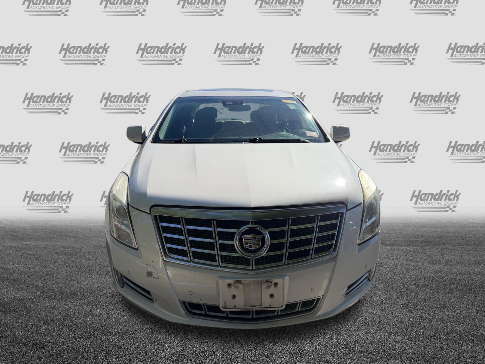 Used 2014 Cadillac XTS Luxury w/ Driver Awareness Package AWD/4WD image 3