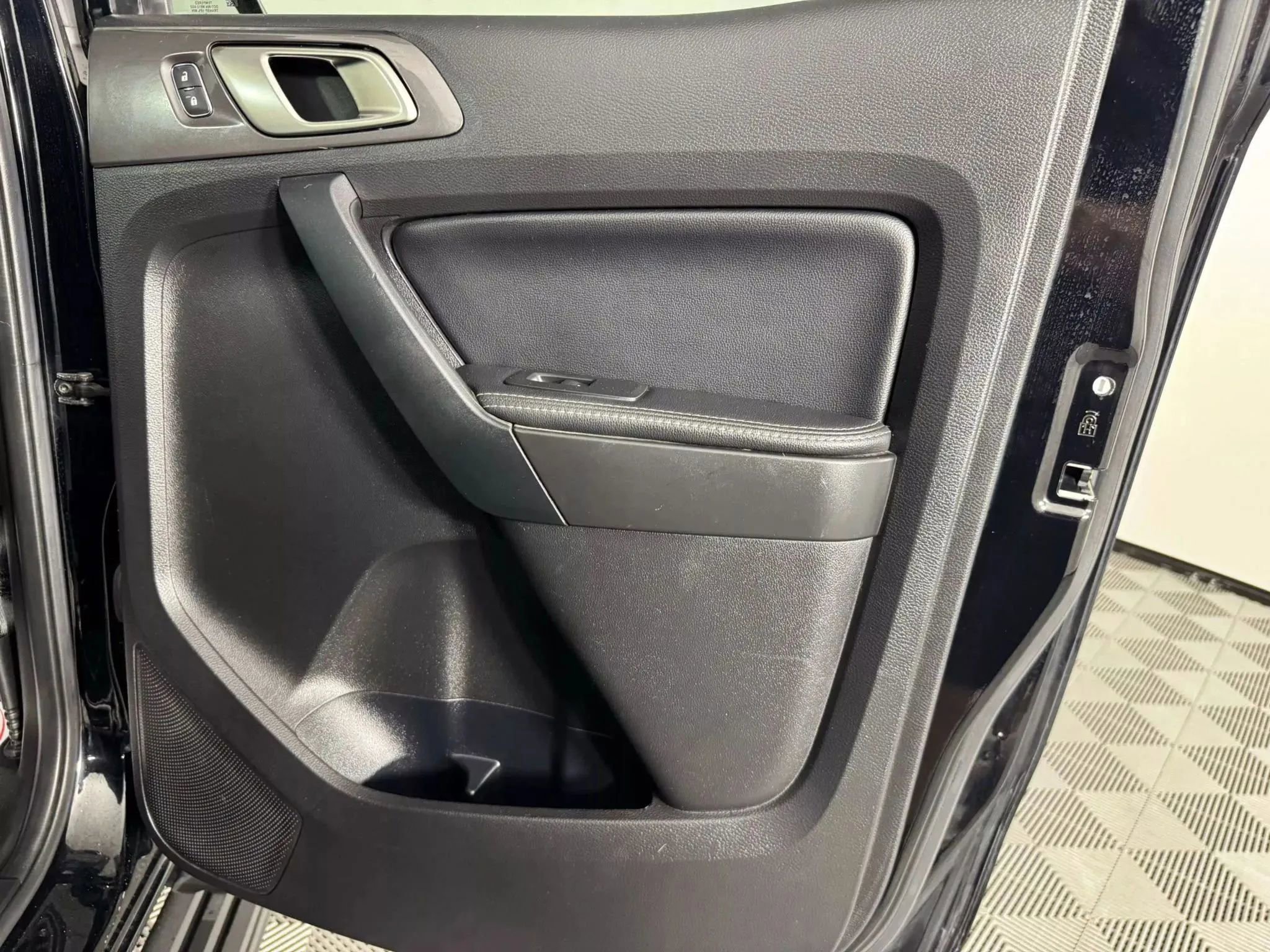 Used 2019 Ford Ranger Lariat w/ Equipment Group 501A Mid image 43