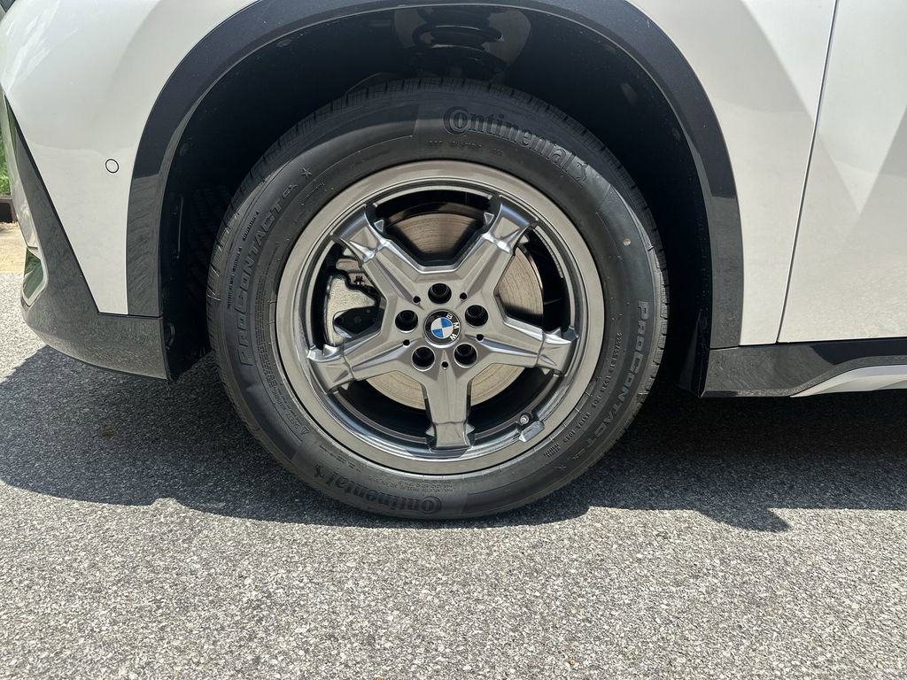 Used 2025 BMW X1 xDrive28i image 12