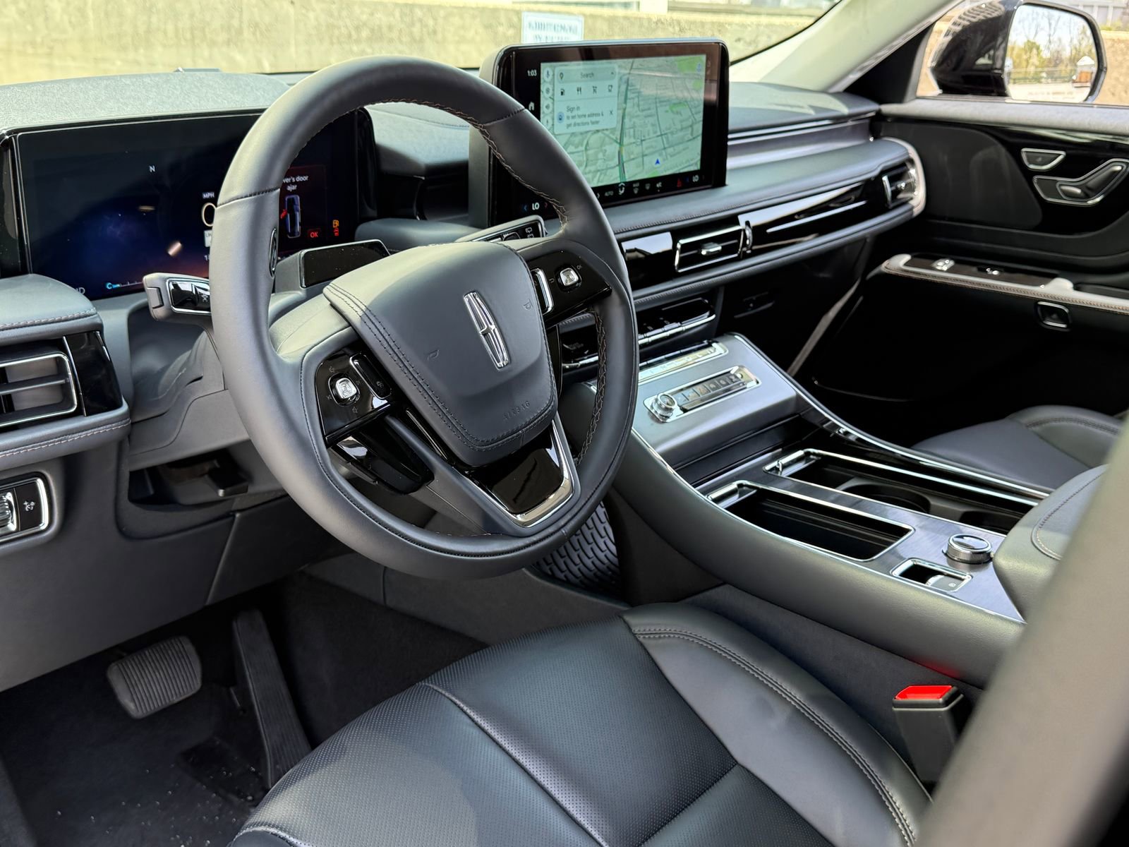 New 2026 Lincoln Aviator AWD image 25