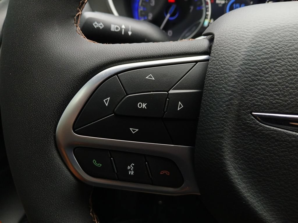 New 2026 Chrysler Pacifica Pinnacle FWD image 11