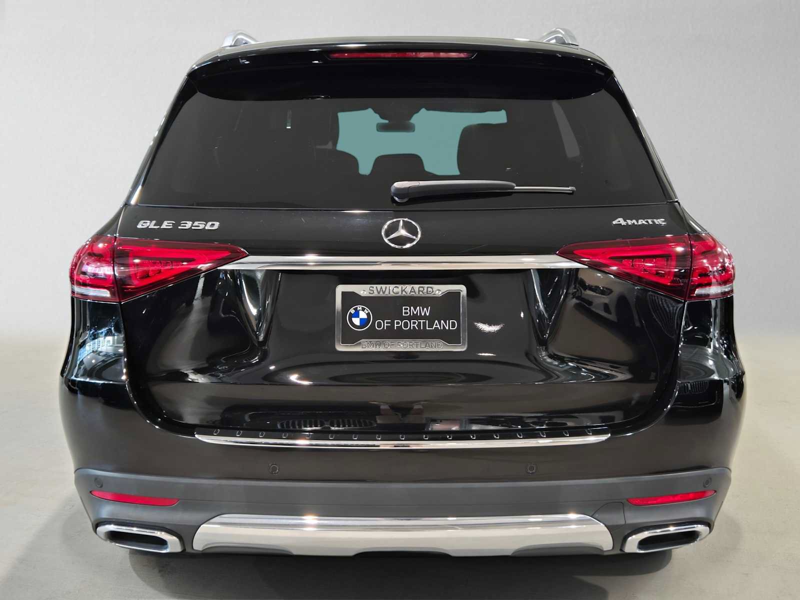 Used 2022 Mercedes-Benz GLE 350 4MATIC w/ Premium Package image 4