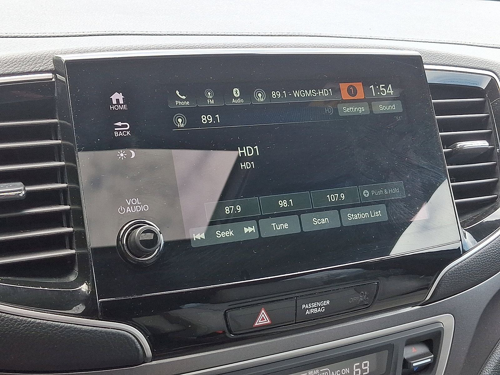 Used 2023 Honda Passport EX-L image 18