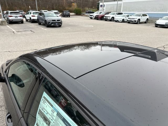 New 2026 Volkswagen GTI SE image 9