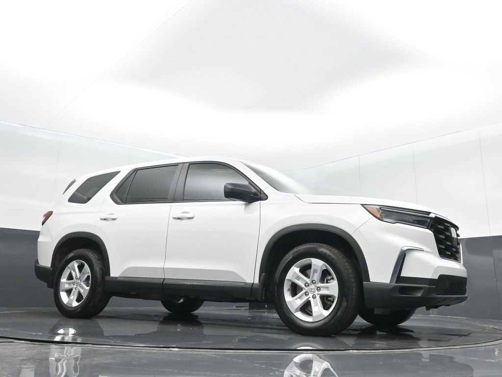 Used 2024 Honda Pilot LX image 26