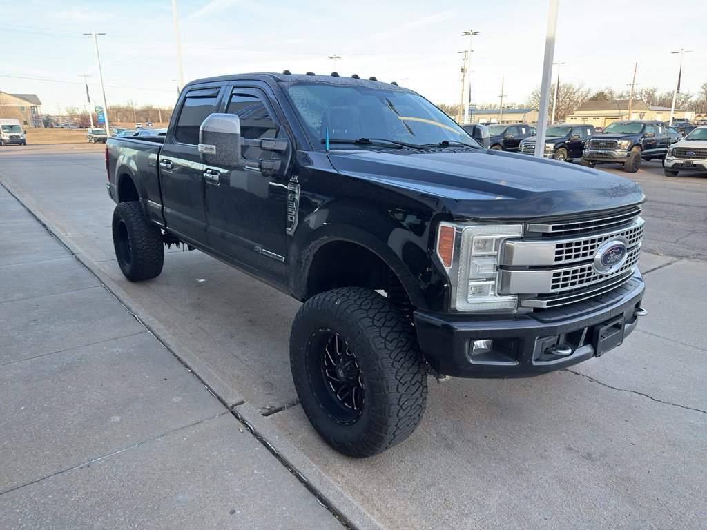 Used 2017 Ford F350 Platinum w/ Platinum Ultimate Package image 3