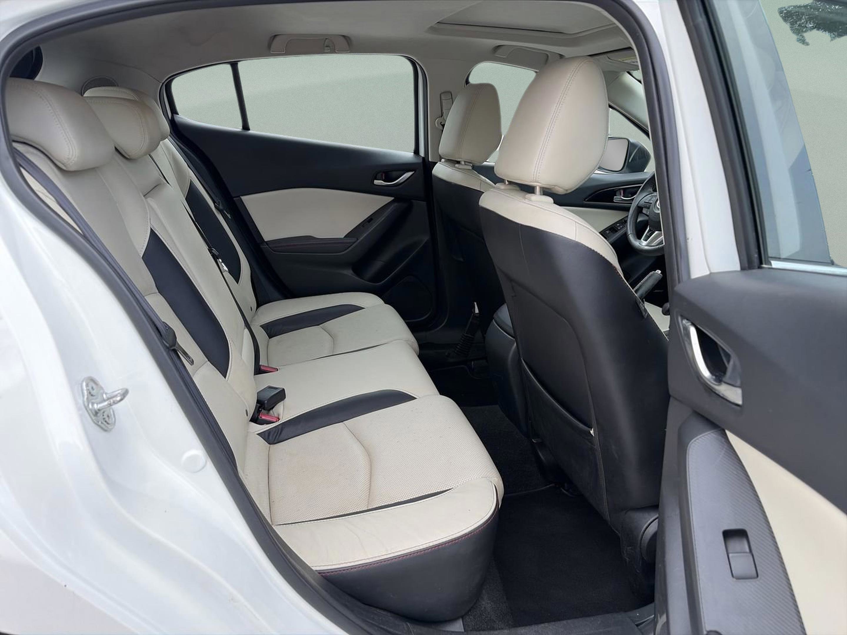 Used 2015 MAZDA MAZDA3 s Grand Touring image 17