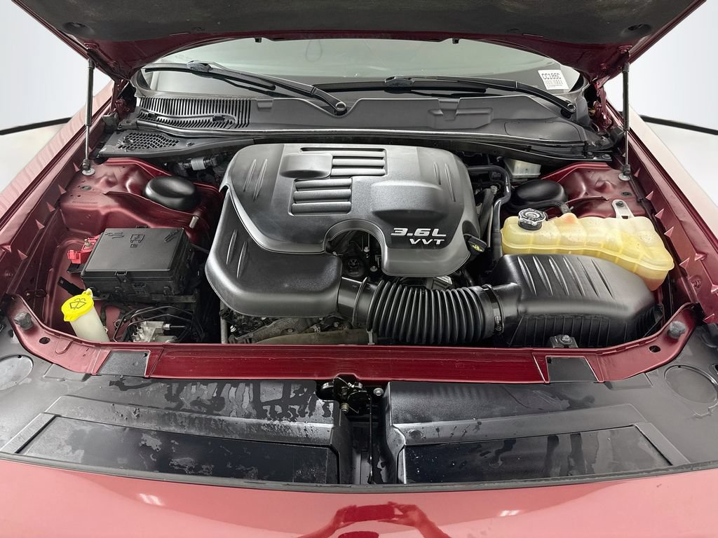 Used 2019 Dodge Challenger SXT w/ Plus Package RWD image 29