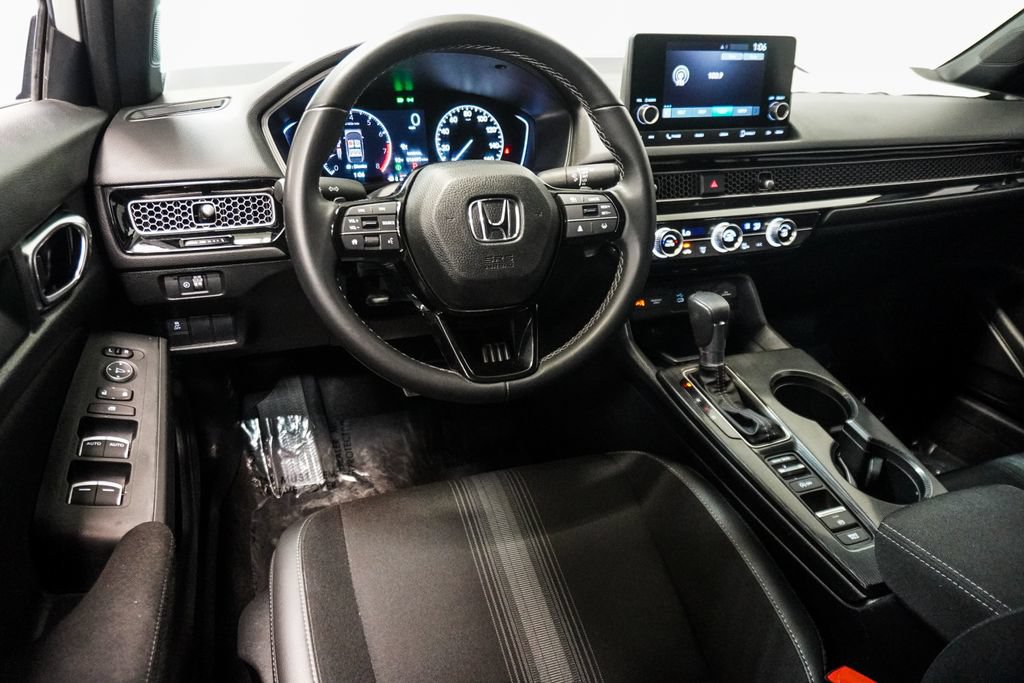 Used 2025 Honda Civic Sport image 11