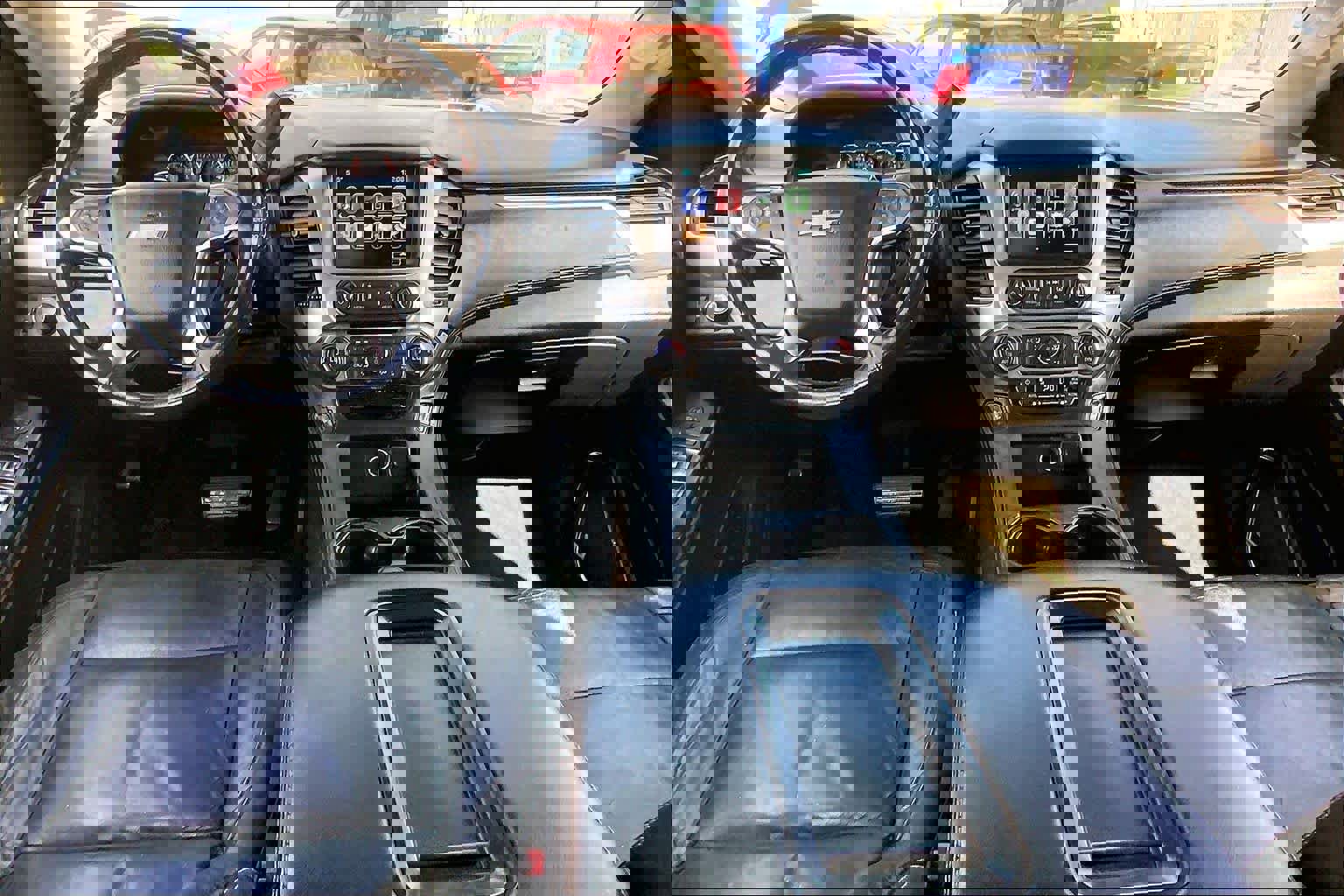 Used 2016 Chevrolet Suburban LT image 14