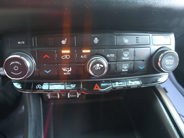 Used 2025 Dodge Durango GT AWD/4WD image 17