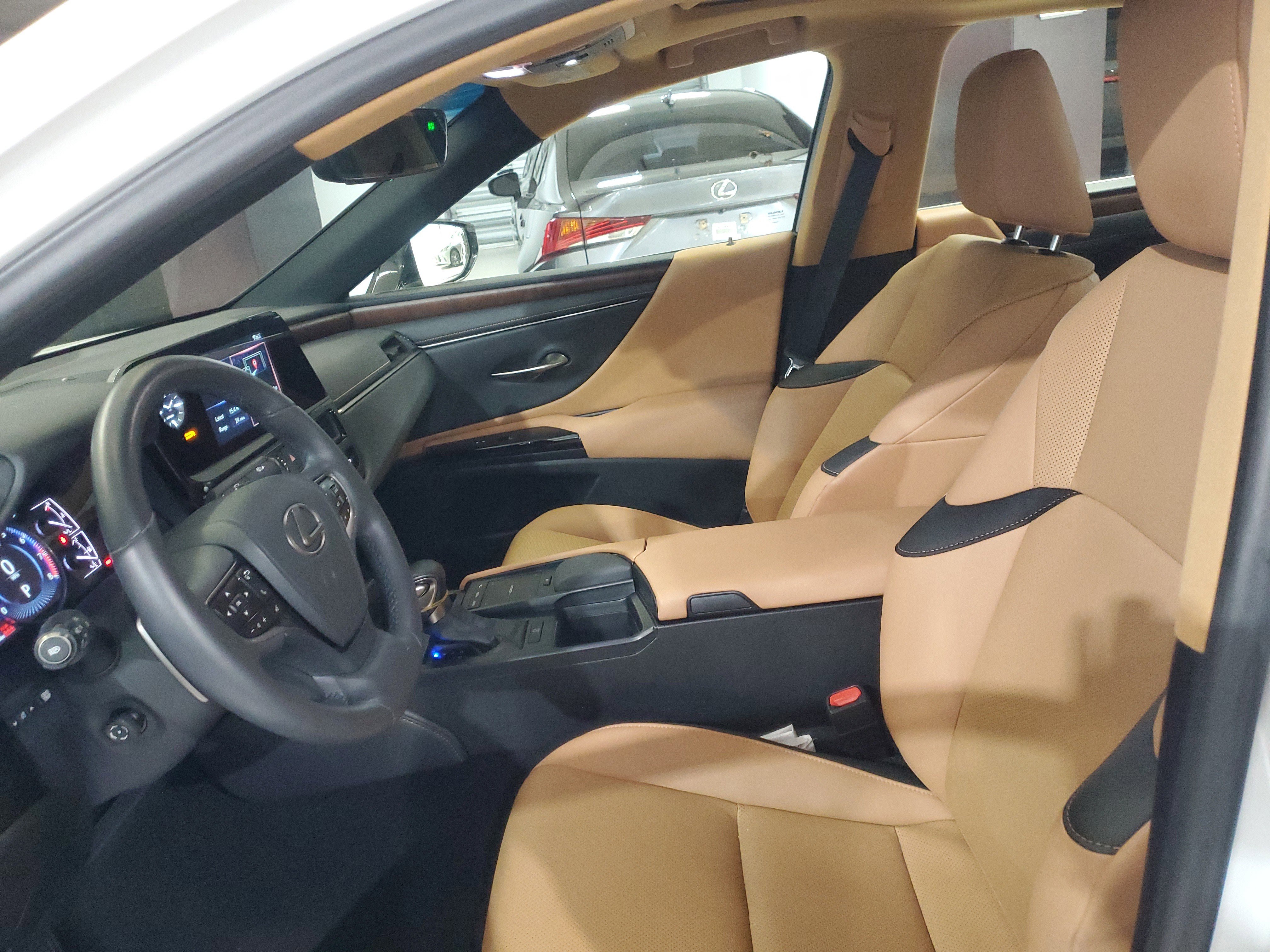 Used 2022 Lexus ES 350 w/ Premium Package image 15