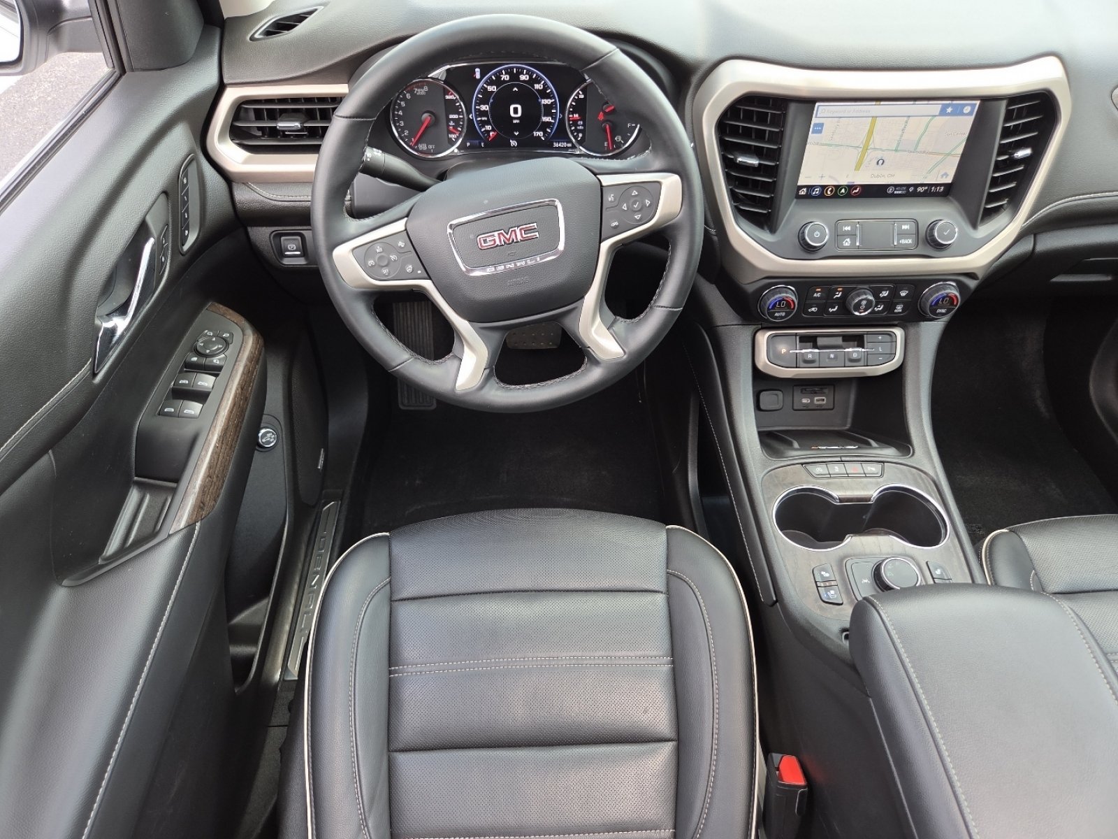 Used 2023 GMC Acadia Denali w/ Denali Technology Package FWD image 33