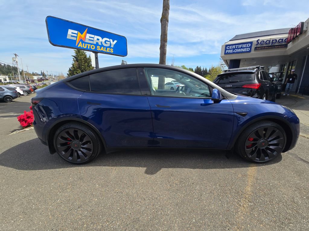 Used 2021 Tesla Model Y Performance AWD/4WD image 9