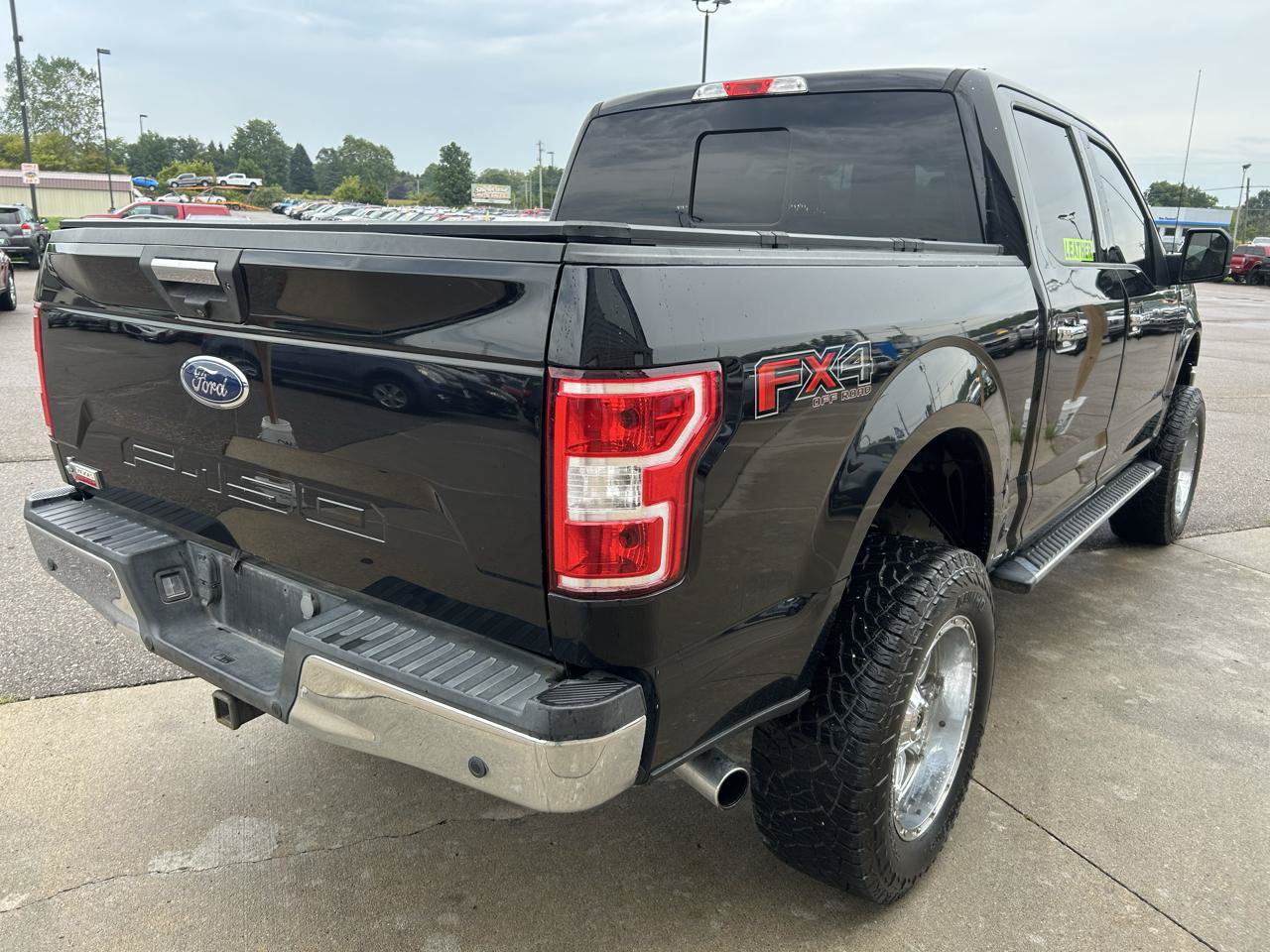 Used 2019 Ford F150 XLT w/ Equipment Group 302A Luxury AWD/4WD image 5