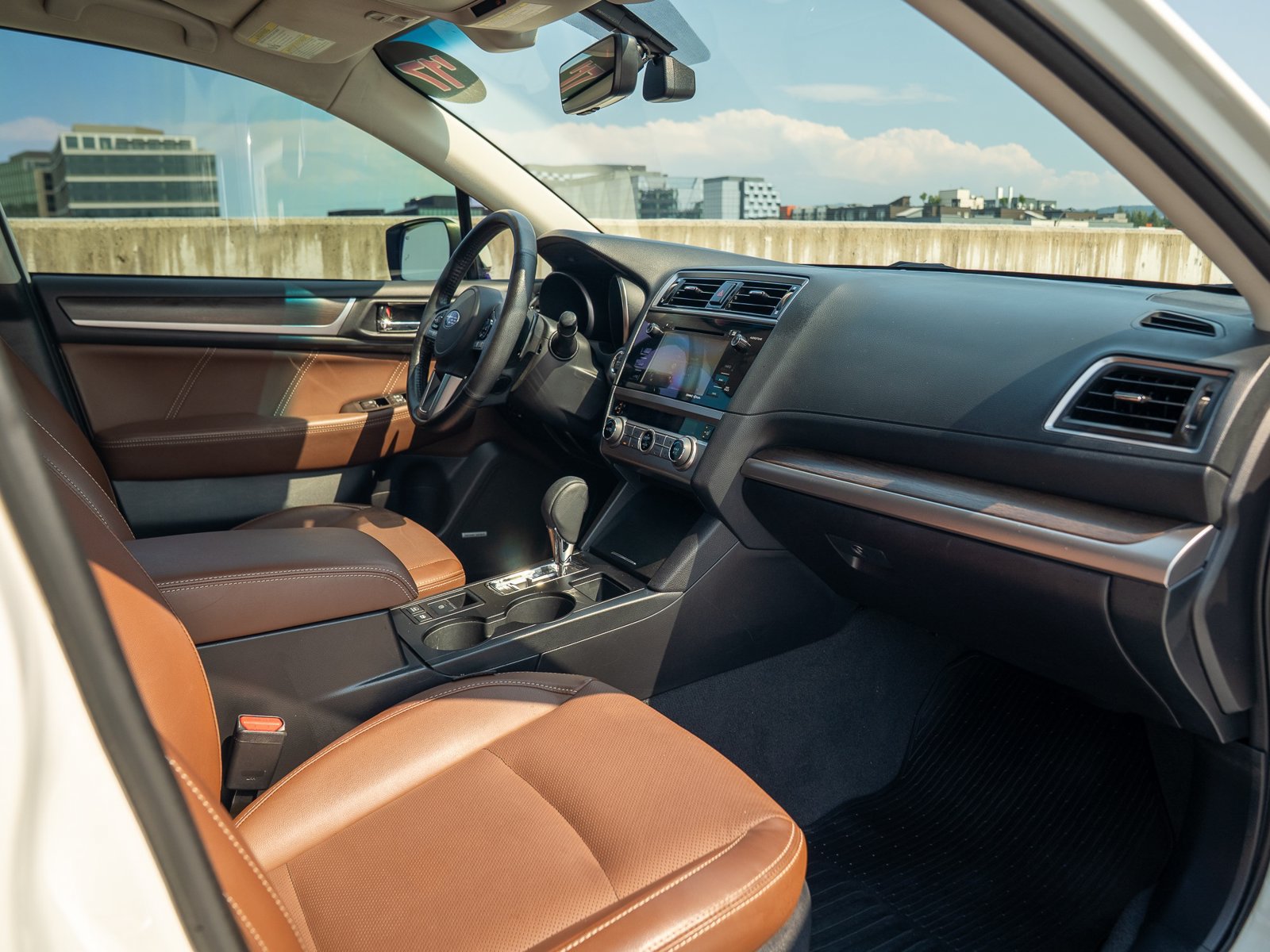 Used 2017 Subaru Outback 3.6R Touring w/ Popular Package #5A AWD/4WD image 28