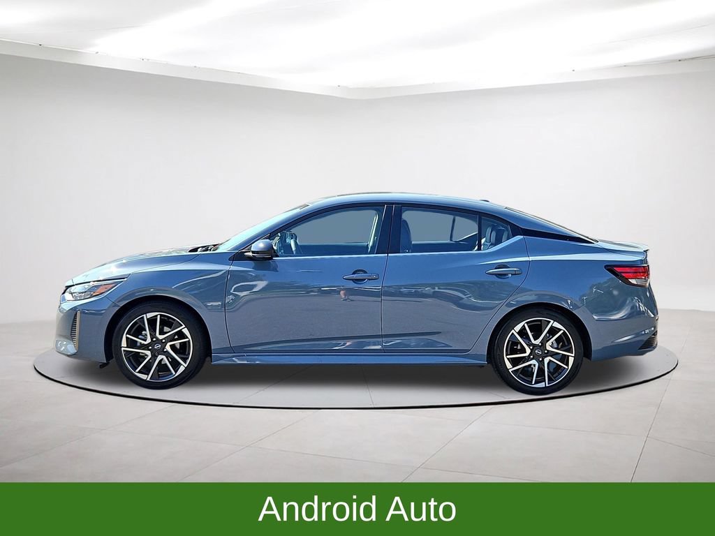 Used 2025 Nissan Sentra SR w/ SR Premium Package FWD image 4