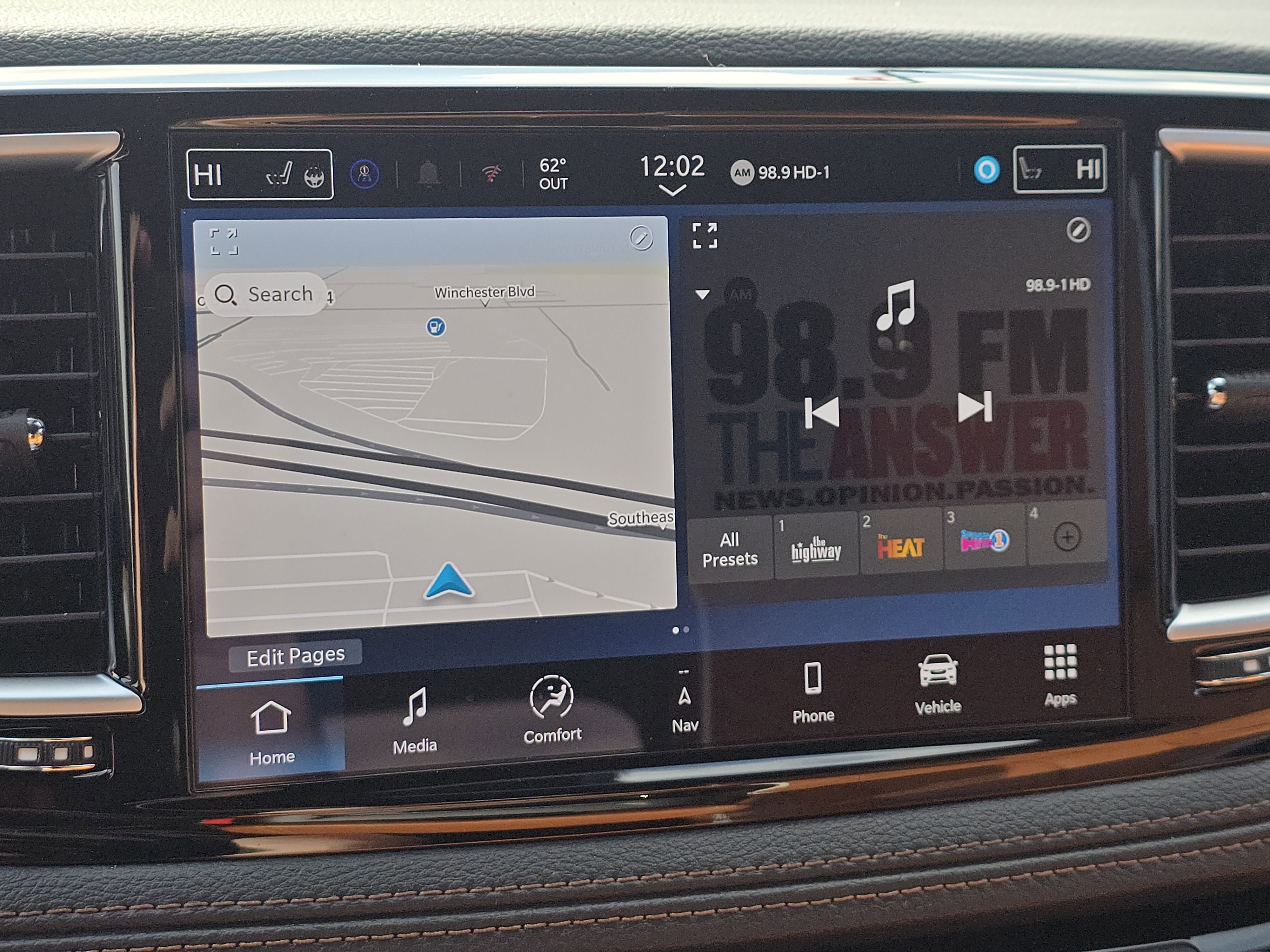 New 2026 Chrysler Pacifica Pinnacle image 17