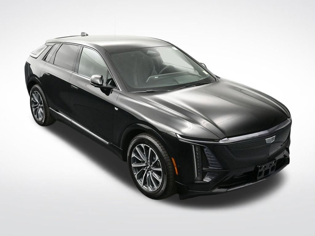 Used 2025 Cadillac Lyriq Sport w/ LPO, Floor Liner Package image 21