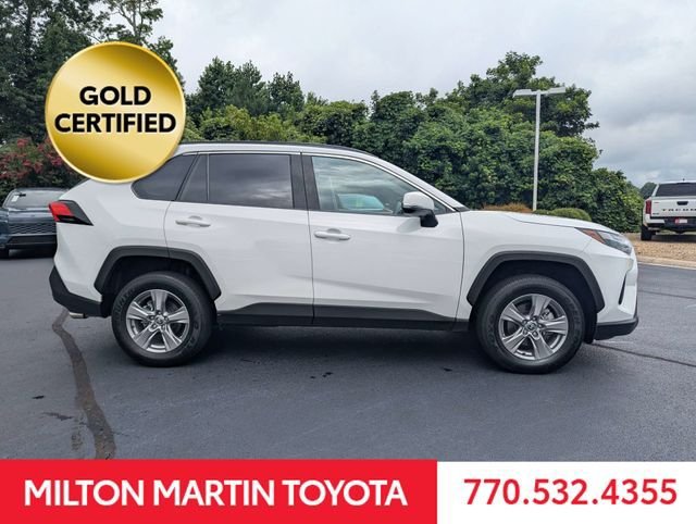 Used 2025 Toyota RAV4 XLE FWD image 9