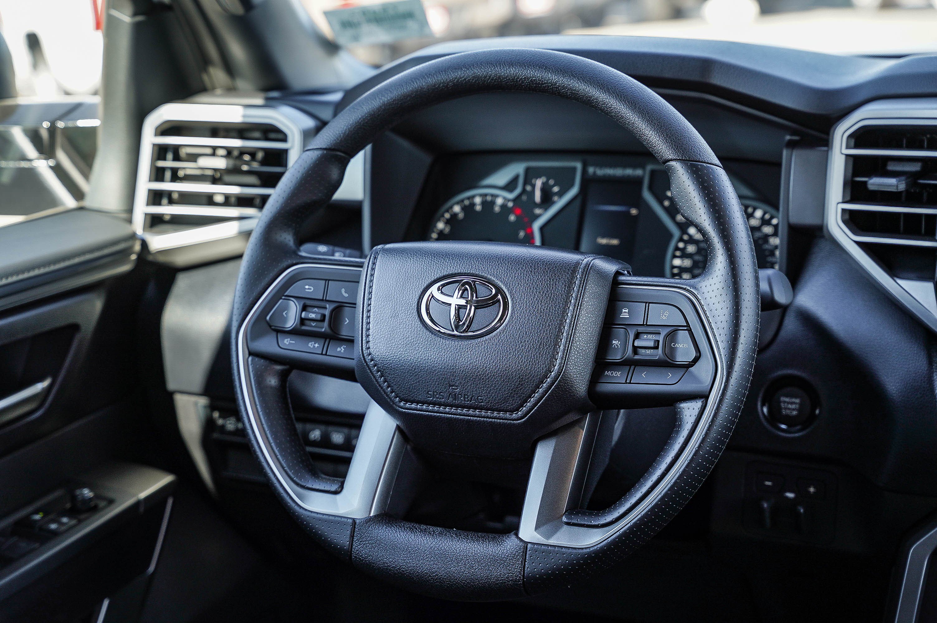 New 2026 Toyota Tundra SR5 w/ SR5 Convenience Package AWD/4WD image 18