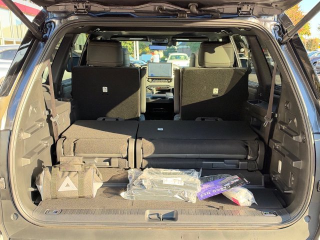 Used 2026 Toyota Sequoia Capstone AWD/4WD image 5