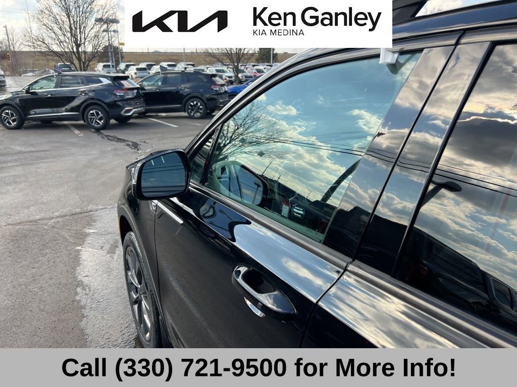 Certified 2023 Kia Sorento X-Line EX image 25