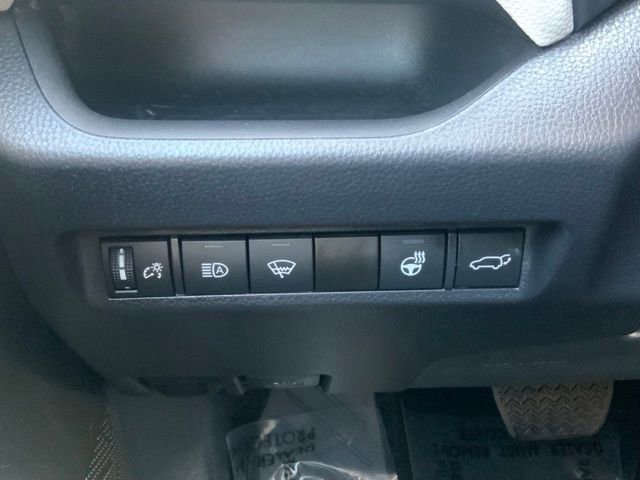 Used 2022 Toyota RAV4 XLE w/ Convenience Package image 31