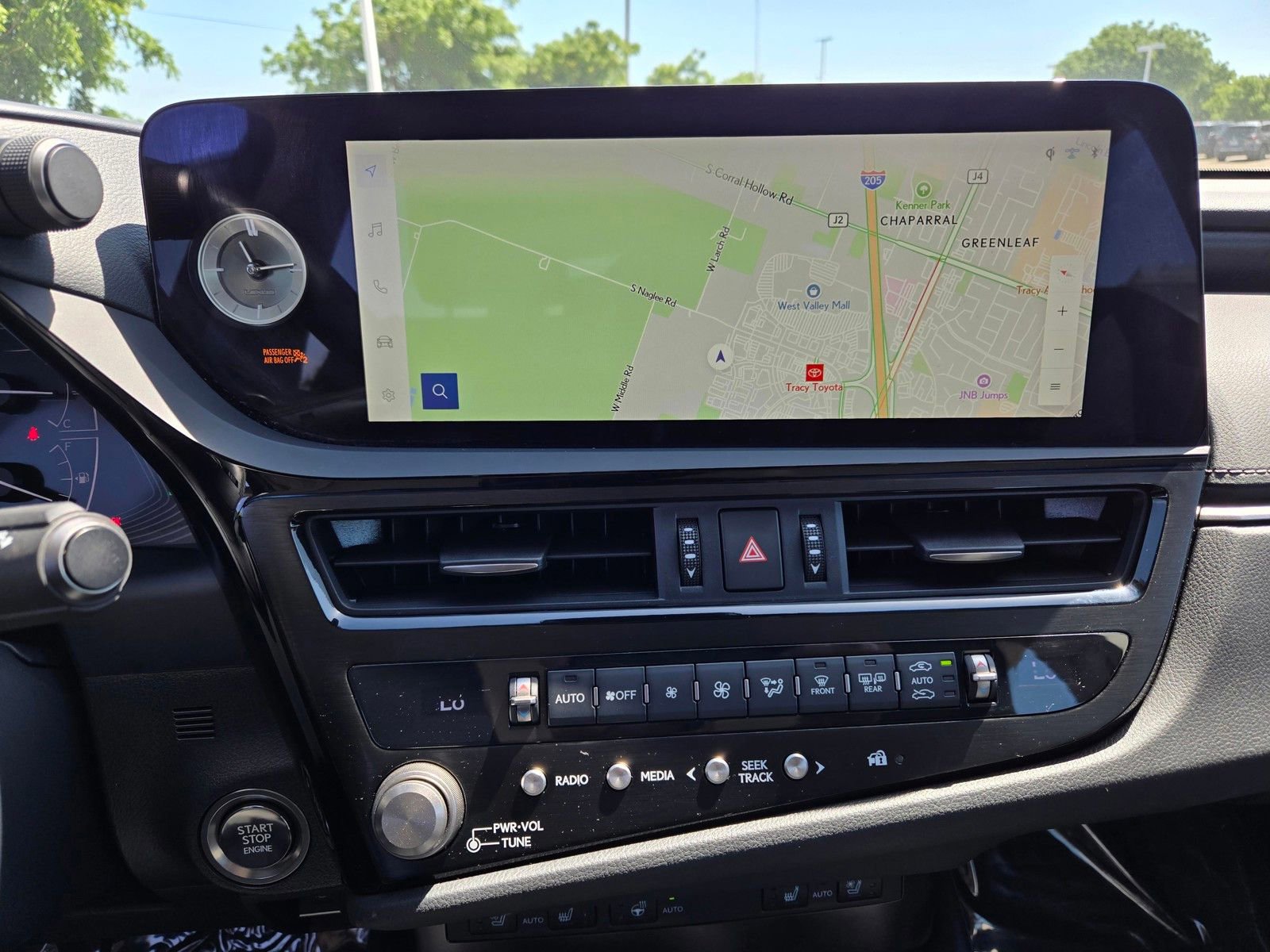 Used 2024 Lexus ES 250 w/ Premium Package AWD/4WD image 12
