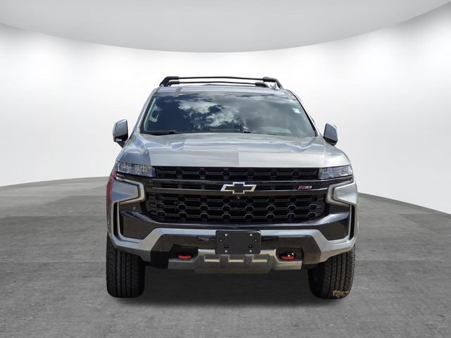 Used 2023 Chevrolet Tahoe Z71 w/ Luxury Package AWD/4WD image 2