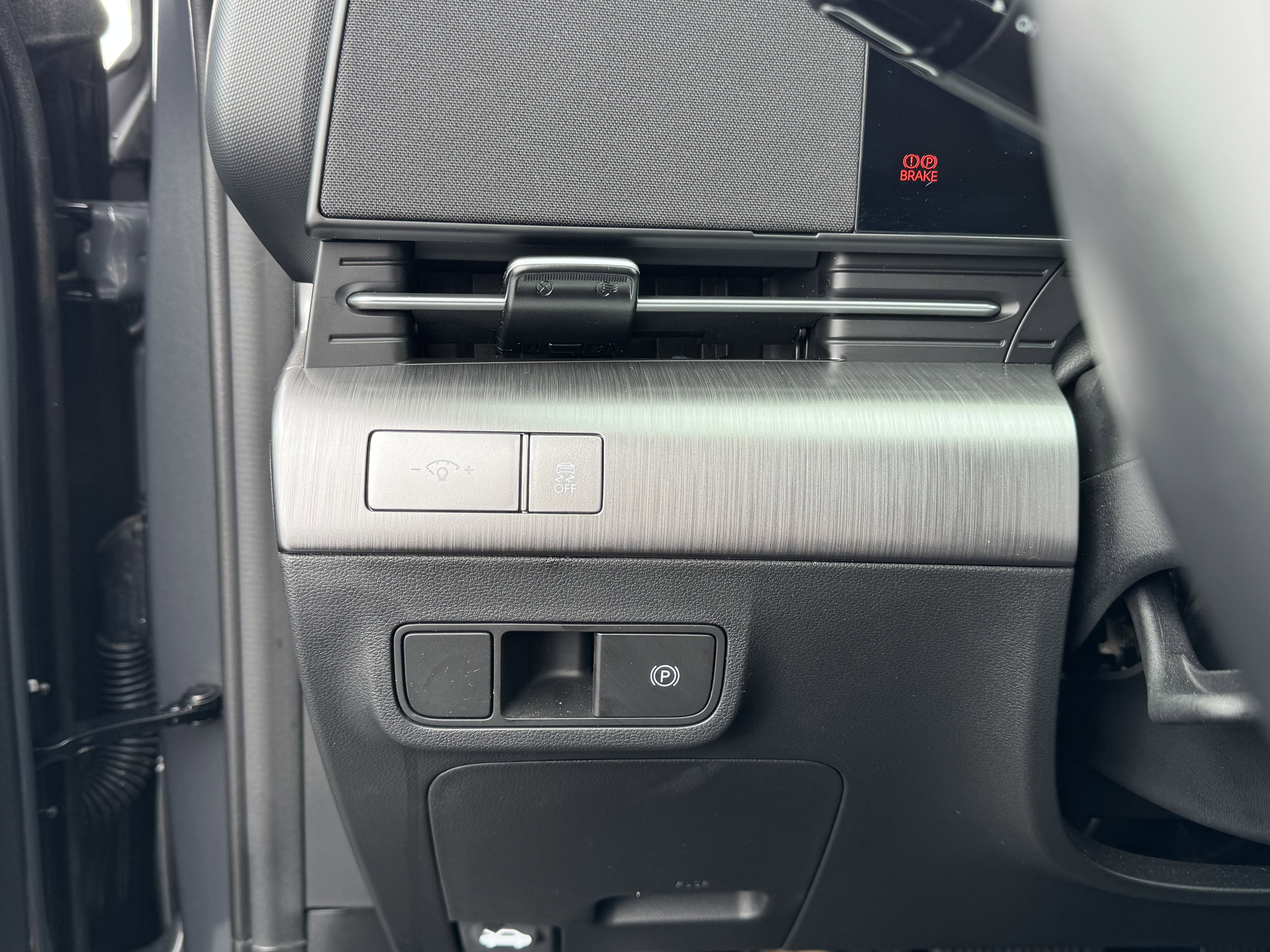 Used 2024 Hyundai Kona SEL image 18