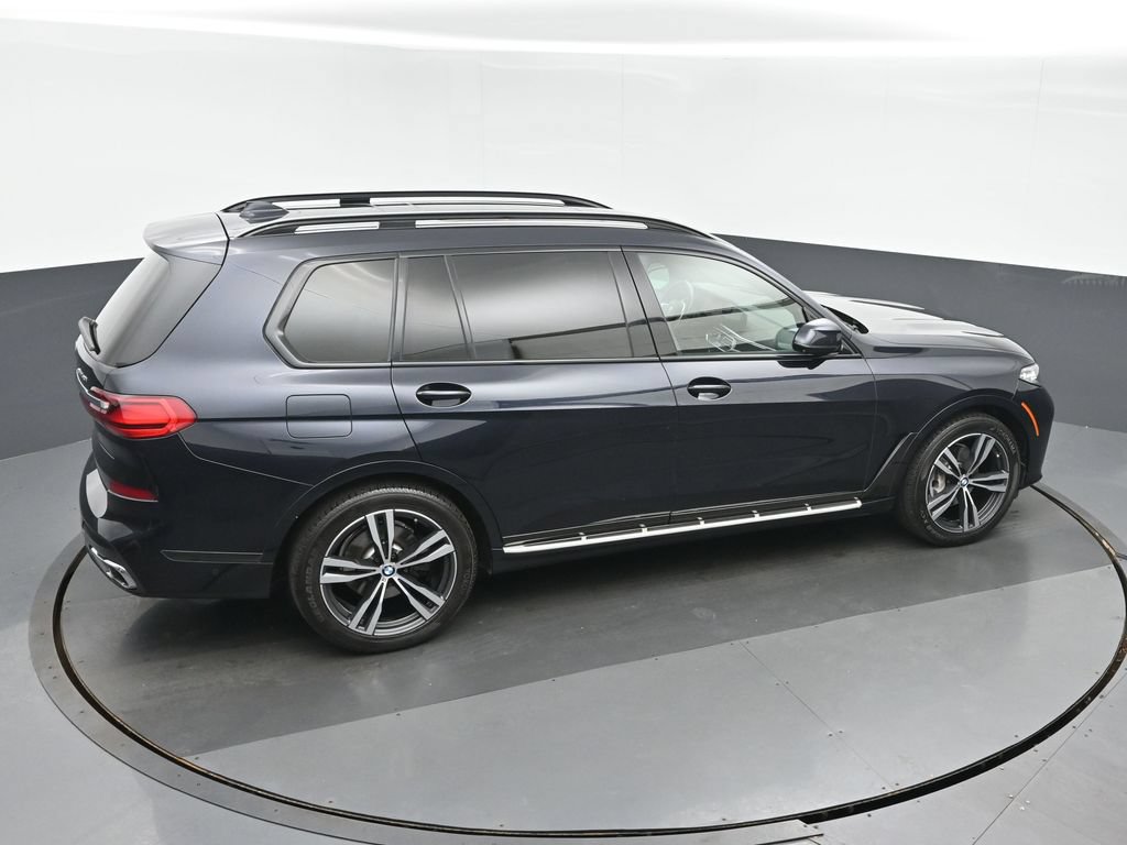 Used 2021 BMW X7 xDrive40i w/ M Sport Package AWD/4WD image 16