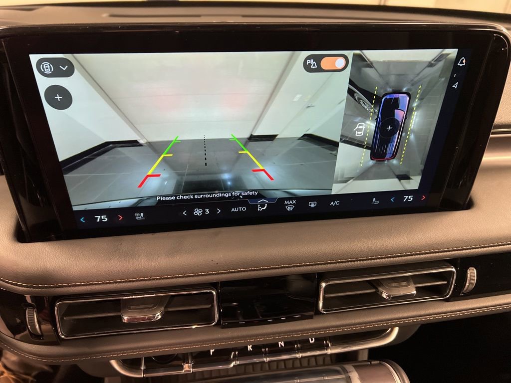 Used 2026 Lincoln Aviator AWD image 12