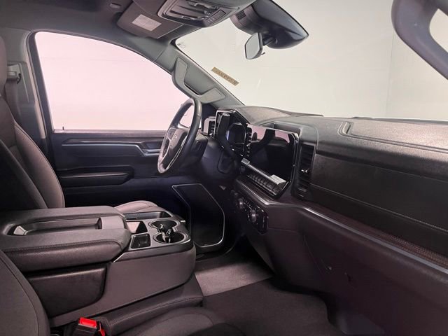 Used 2025 Chevrolet Silverado 1500 LT image 10