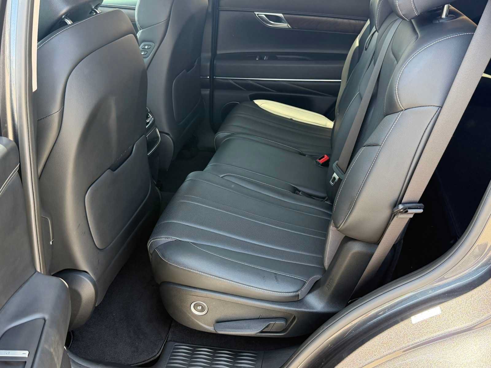 Used 2021 Genesis GV80 3.5T AWD/4WD image 25