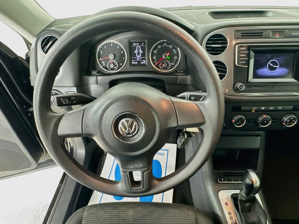 Used 2017 Volkswagen Tiguan S FWD image 12